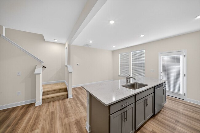 Foto del edificio - 16 Honeydew Wy