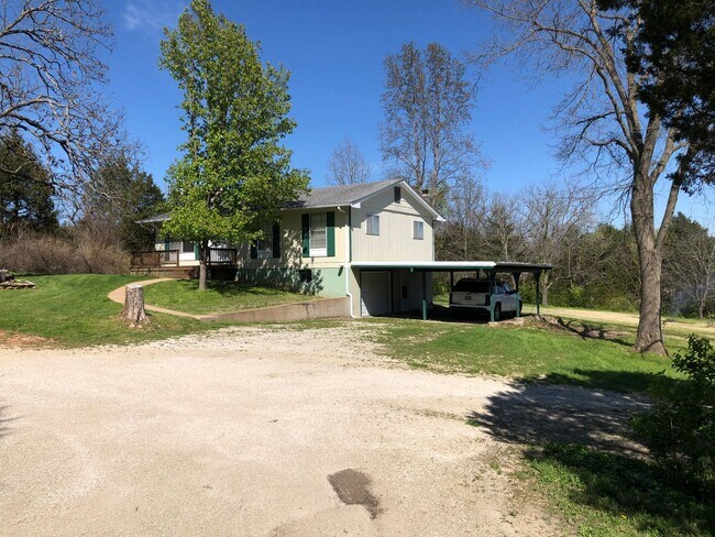 Foto del edificio - 3 Bedroom 2.5 Bath Home in the country!