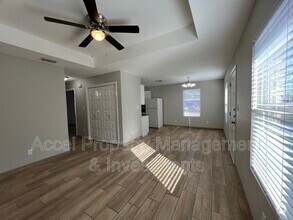 Building Photo - 825 S Mississippi St