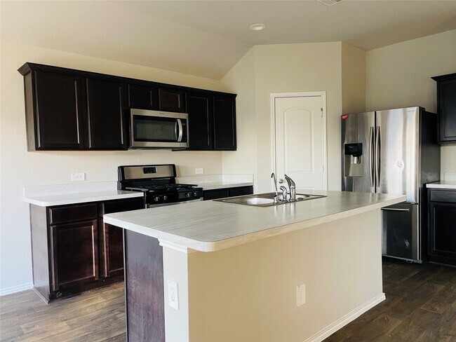 Building Photo - 21328 Pne Ml Dr