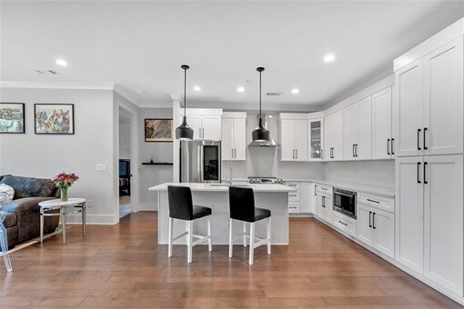 Primary Photo - 6890 Peachtree Dunwoody Rd