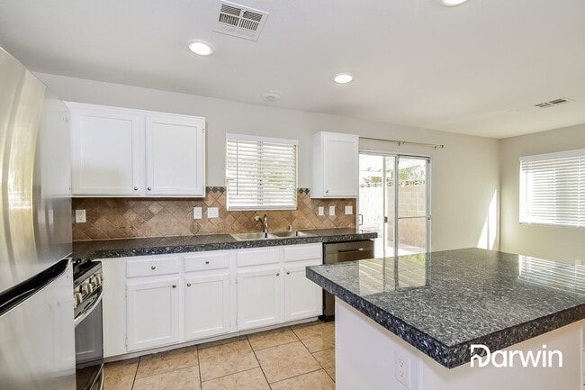 Building Photo - 6572 Grand Oaks Drive, Las Vegas, NV 89156