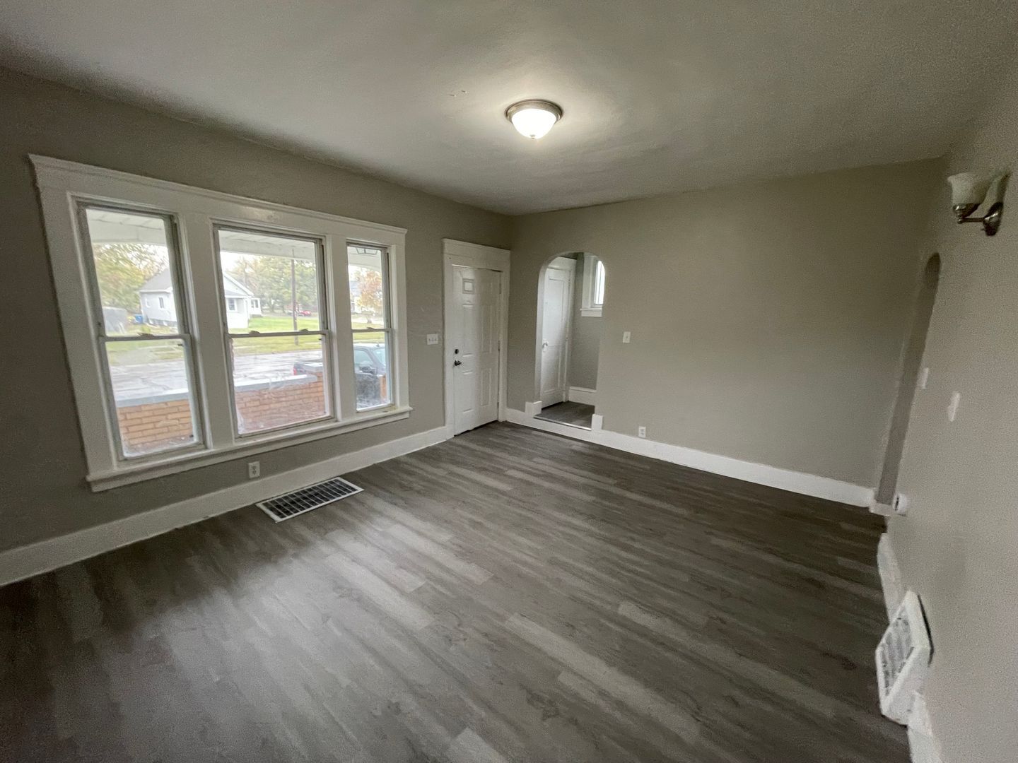 1733-1737 Long Ave Lorain, OH 44052 – photo 4