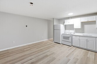 Building Photo - 26 Old West Brookfield Rd