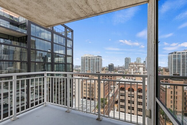 Building Photo - Flair Tower Apartments