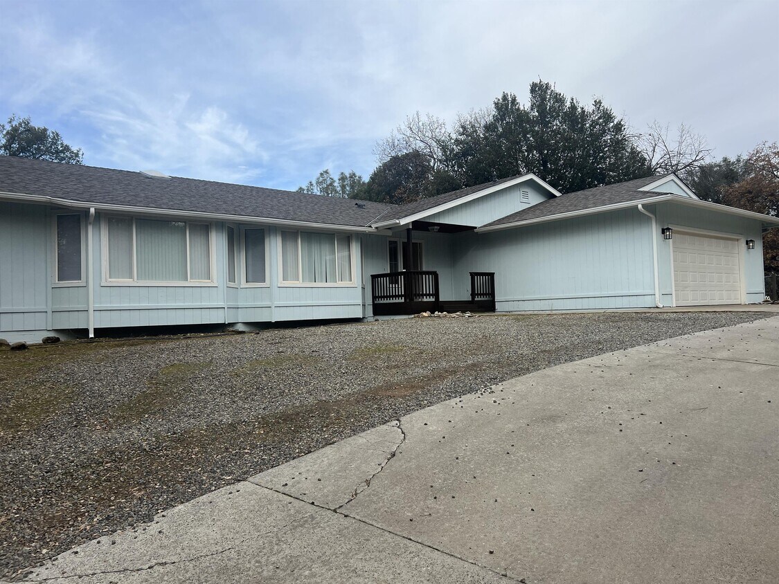 Primary Photo - 39229 Orion Way