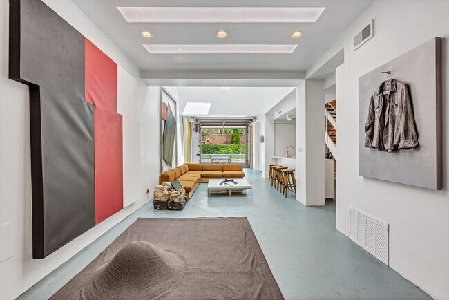 Foto del edificio - 2231 N Wayne Ave