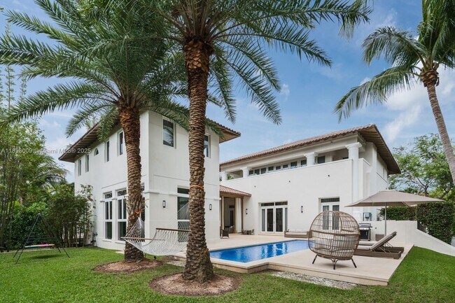 Foto del edificio - 112 Paloma Dr