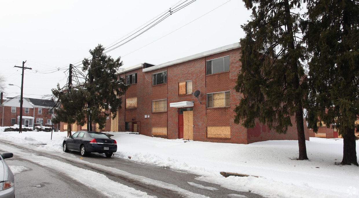 Building Photo - 4610-4614 Wallington Ave