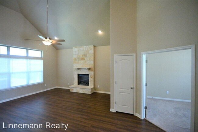 Foto del edificio - 4 br, 3.5 bath House - 1021 Republic Circle