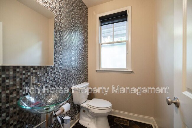 Photo - 118 Ruth Dr House