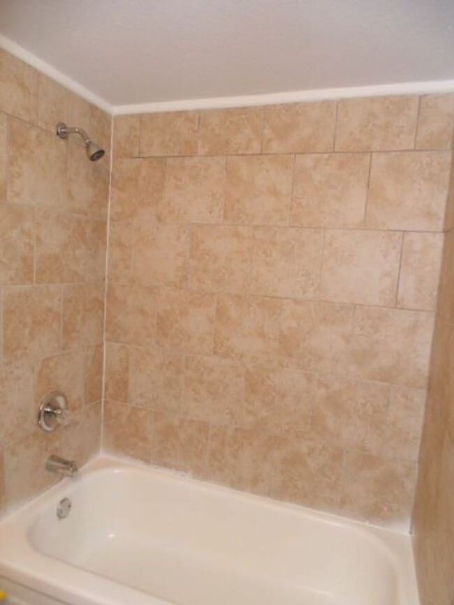 Interior Photo - The Oaks at Canterbury