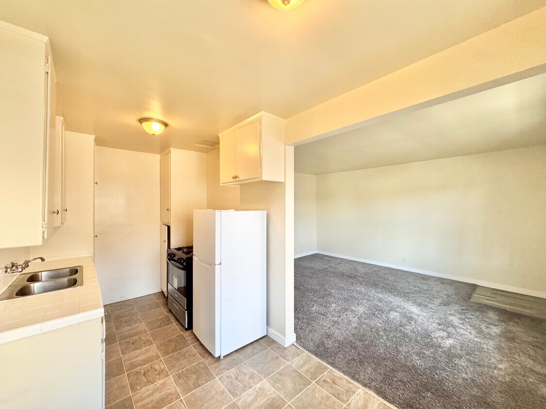 Foto principal - 6714 11th Ave