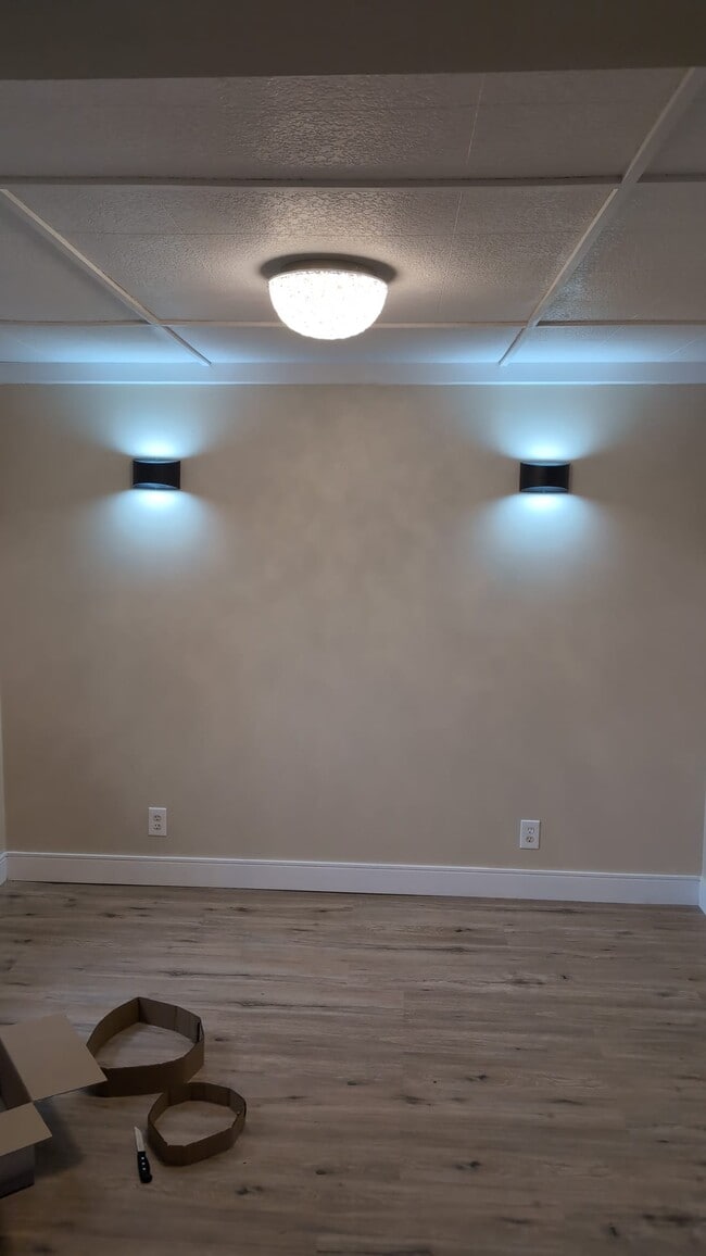 Building Photo - 115 Mitchell St