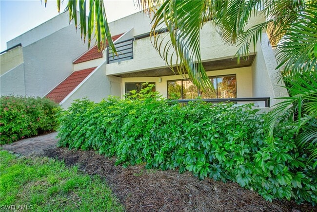 Building Photo - 6320 Pelican Bay Blvd