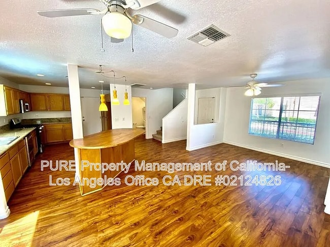 Foto del edificio - 25531 Bayside Pl