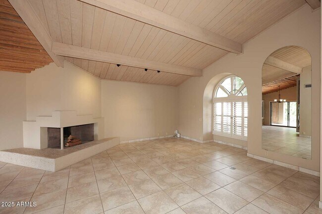 Foto del edificio - 9969 E Bayview Dr