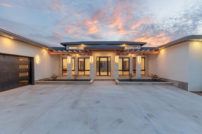 Building Photo - 6425 Ranch Rd 962 W