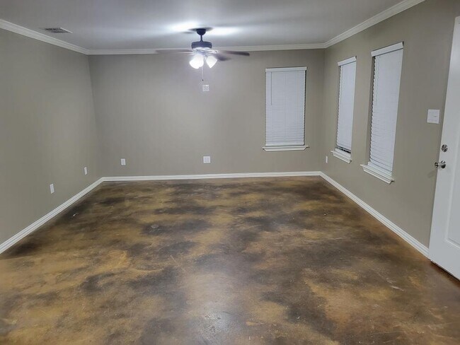 Foto del edificio - 18060 County Road 1100