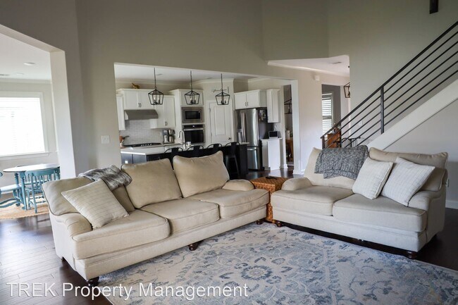 Building Photo - 5 br, 3 bath House - 12546 Doolin Cove