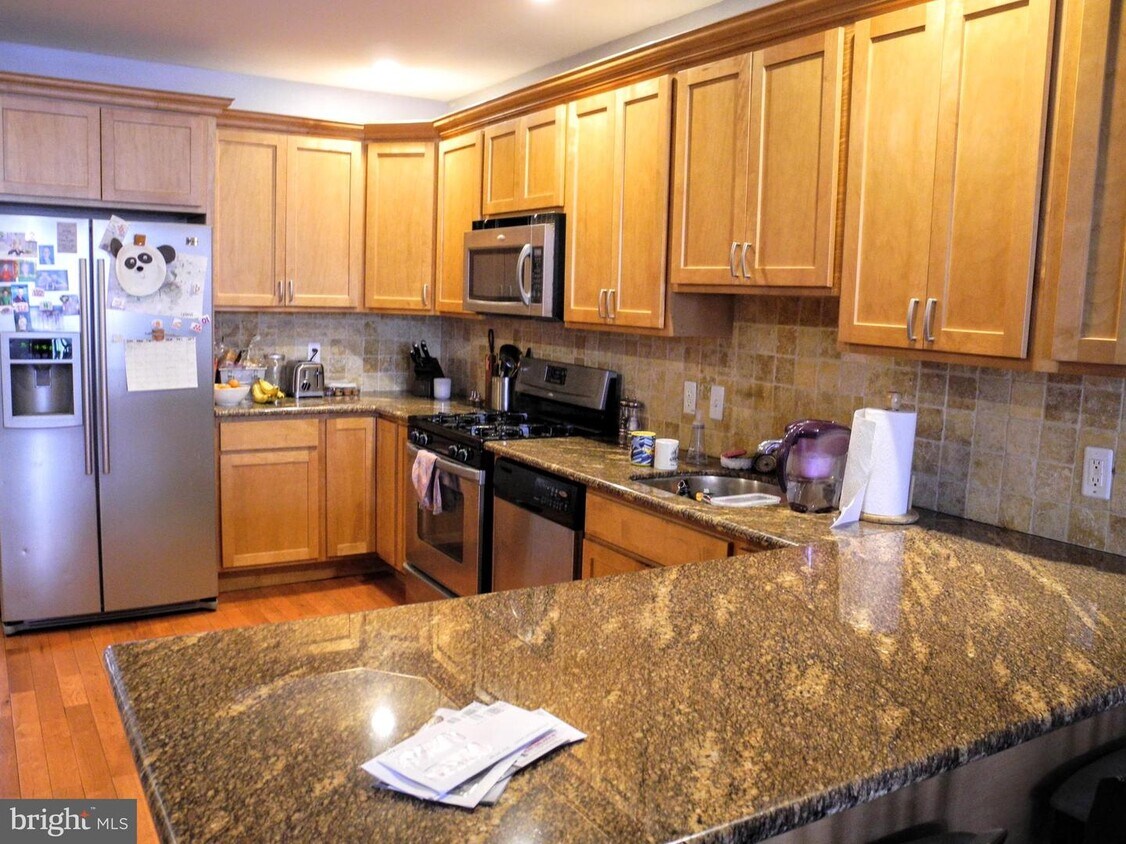 Foto principal - 535 E Thompson St