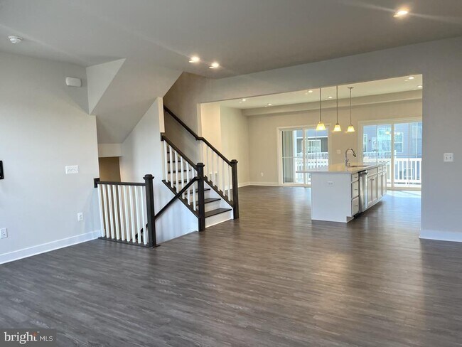 Building Photo - 7707 Blackburn Ridge Dr