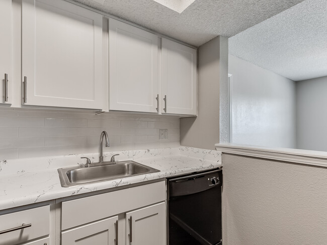 Copperfield Apartments - Kitchen - Copperfield Apartments