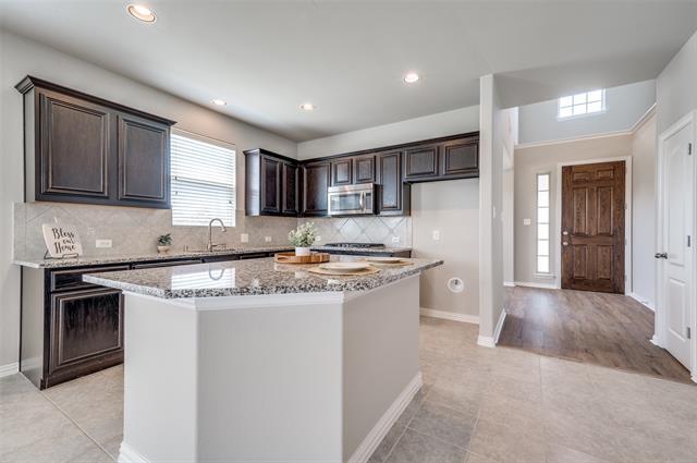 Building Photo - 5609 Fremont Dr
