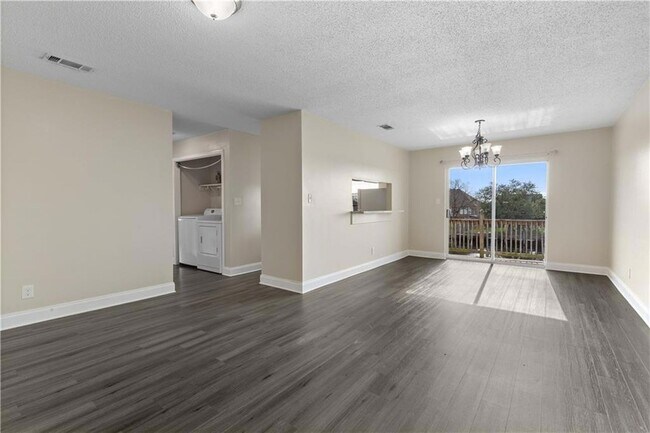 Foto del edificio - 4800 Pontchartrain Dr