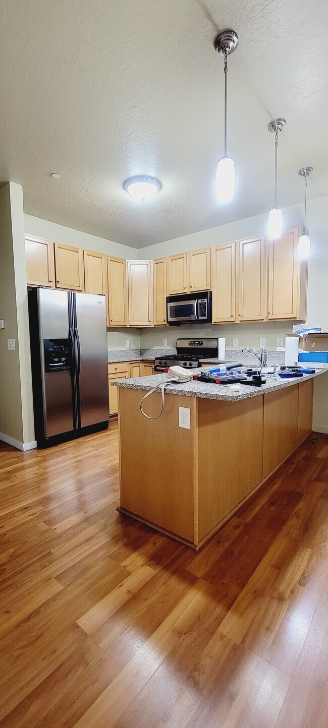 2150 S Main St Unit 216, South Salt Lake, UT 84115 Condo