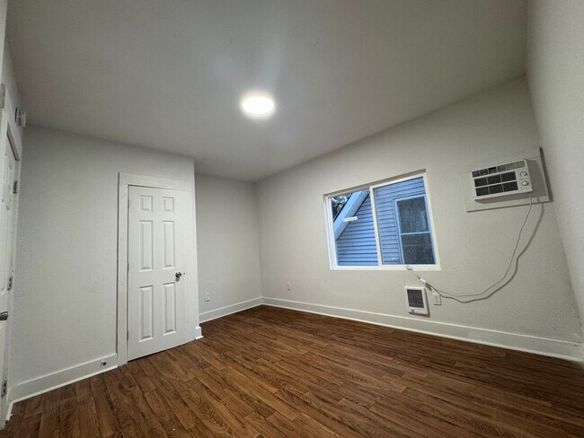 Foto del edificio - 542 N Scott St