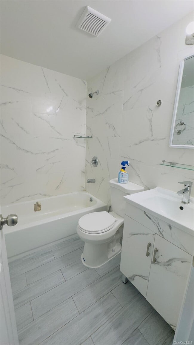 Building Photo - 31-22 60th St