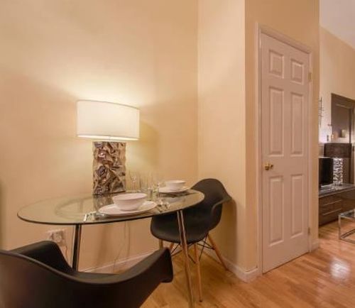 Foto del edificio - 523 E 13th St