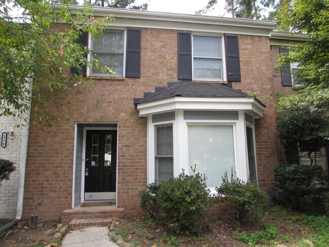 Foto del edificio - 1774 Twin Brooks Dr SE