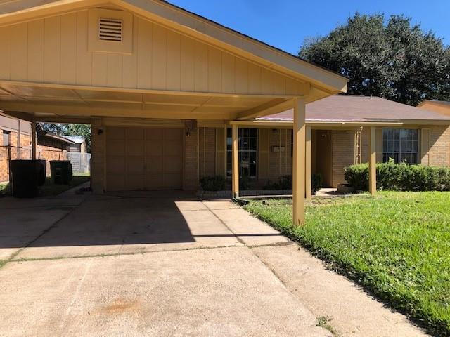 Building Photo - 10915 Carlton Dr