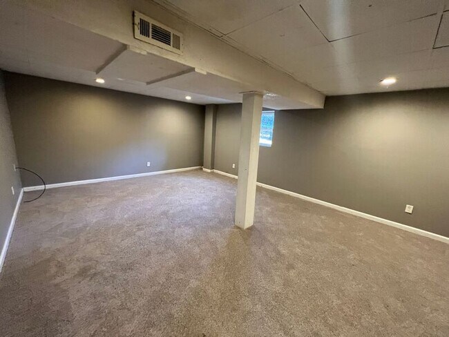 Foto del edificio - 425 15th Terrace Cir NW