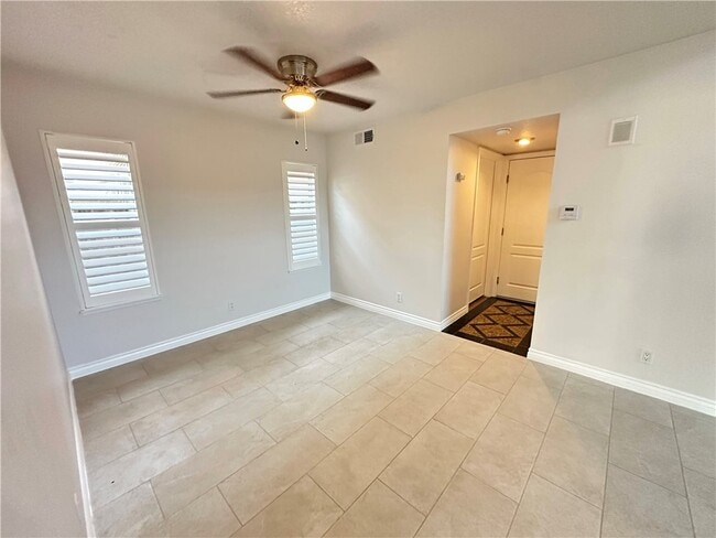 Building Photo - 507 Lassa Way