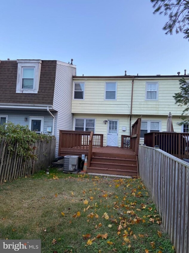 Primary Photo - 6 Kilmory Ct