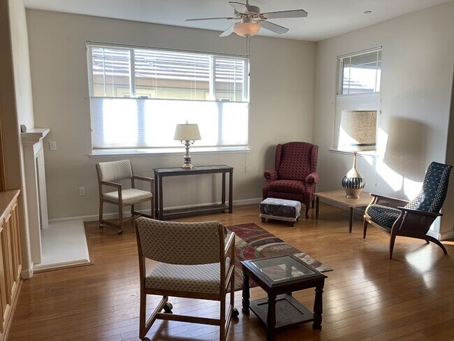 Foto del edificio - Rare opportunity to rent in the Eskaton Village in Placerville!