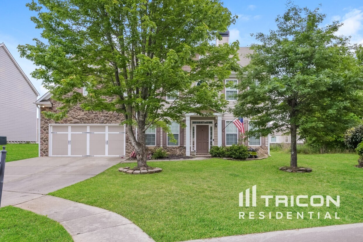 Foto principal - 2328 Loowit Falls Dr