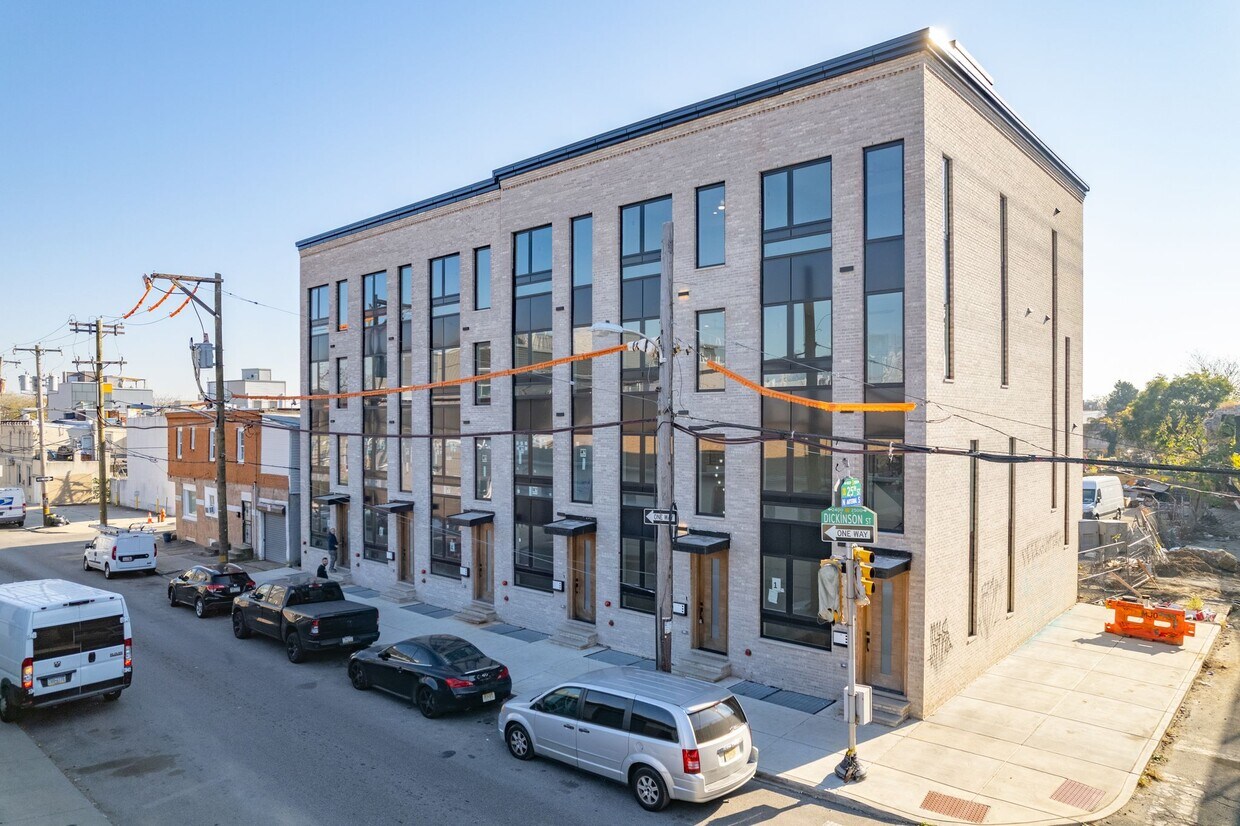 Photo - 2460 Dickinson St (Philadelphia, PA)