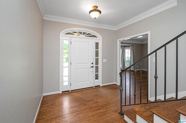 Building Photo - 1221 Lake Point Vista
