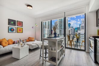 Building Photo - Alea Miami