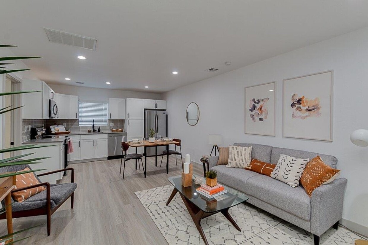 $599 Move in Special - Gorgeous, Open Concept Two Bed Two Bath near Old Town Scottsdale! - $599 Move in Special - Gorgeous, Open Concept Two Bed Two Bath near Old Town Scottsdale!