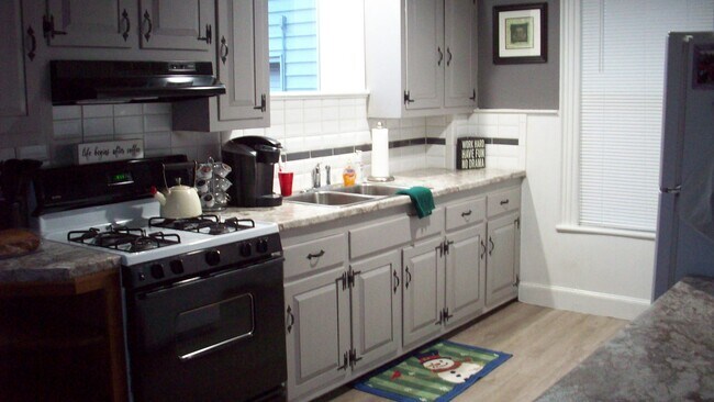 renovated kitchen- - 7 Lincoln St