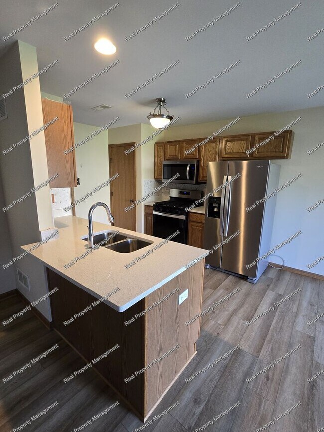 Foto del edificio - Two Bedroom Dyer Townhome