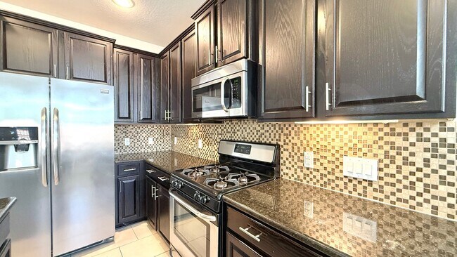 Building Photo - 1001 Zodiac Ln