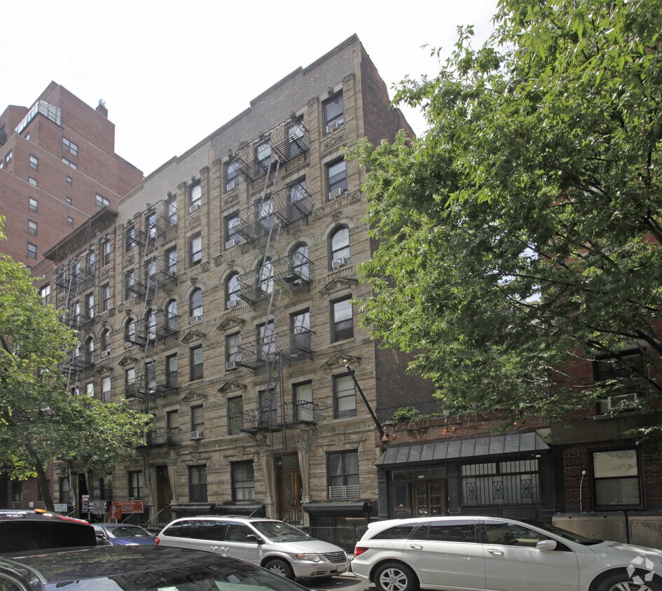 Primary Photo - 436 E 75th St