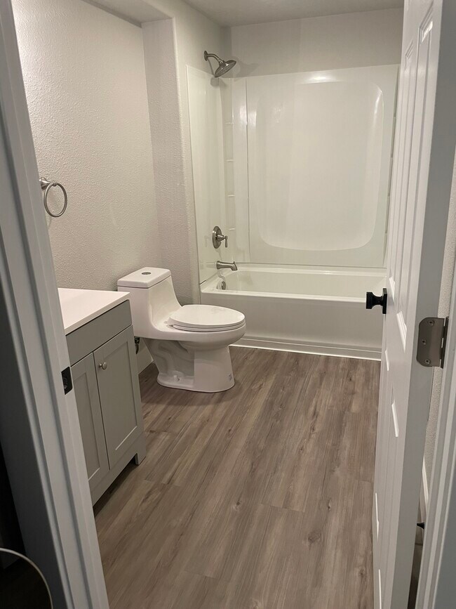 7164 Winchester St Unit 3, Rathdrum, ID 83858 Room for Rent in Rathdrum, ID