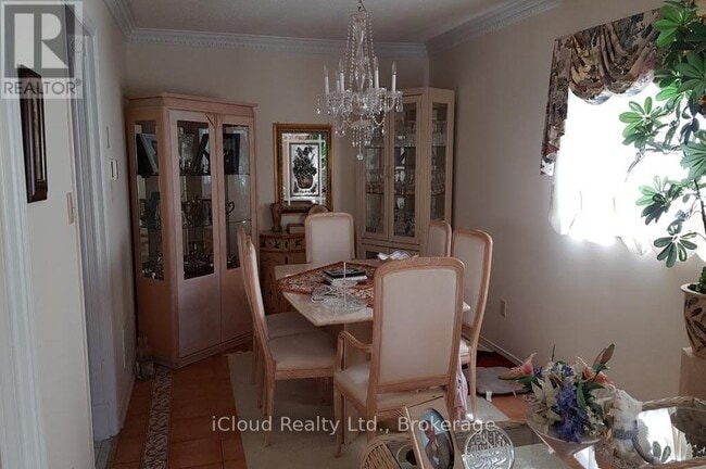 Building Photo - 5506 Woodchase Crescent